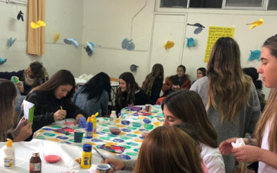 15 niños participaron de la celebración: Conejo de Pascua visitó hospedería mujeres